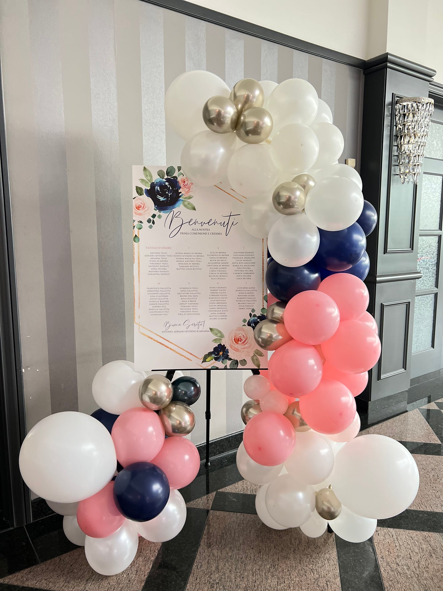 Seating chart and balloon garland
