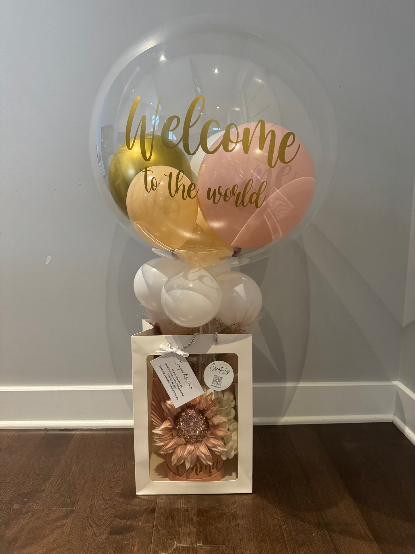 Balloon and flower arrangement - Personalized