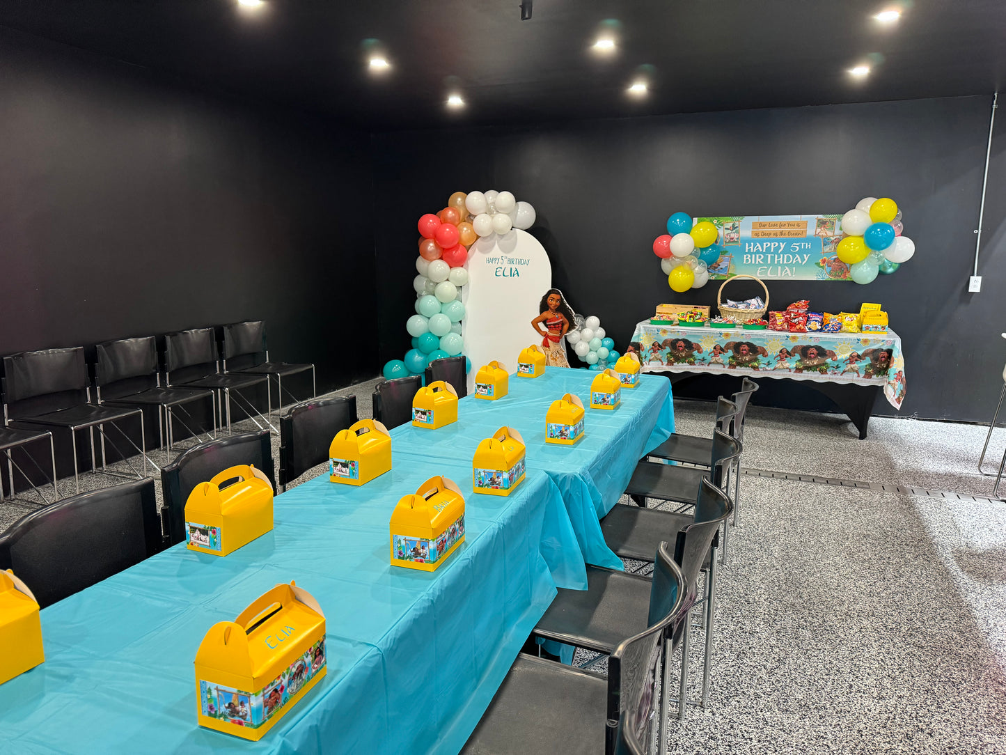 Backdrop and Balloon Arch