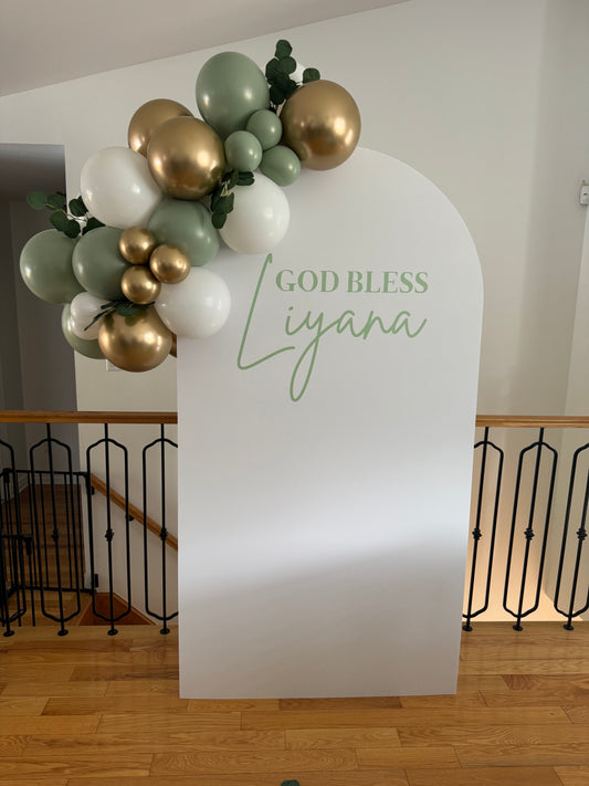 Backdrop and balloon cluster